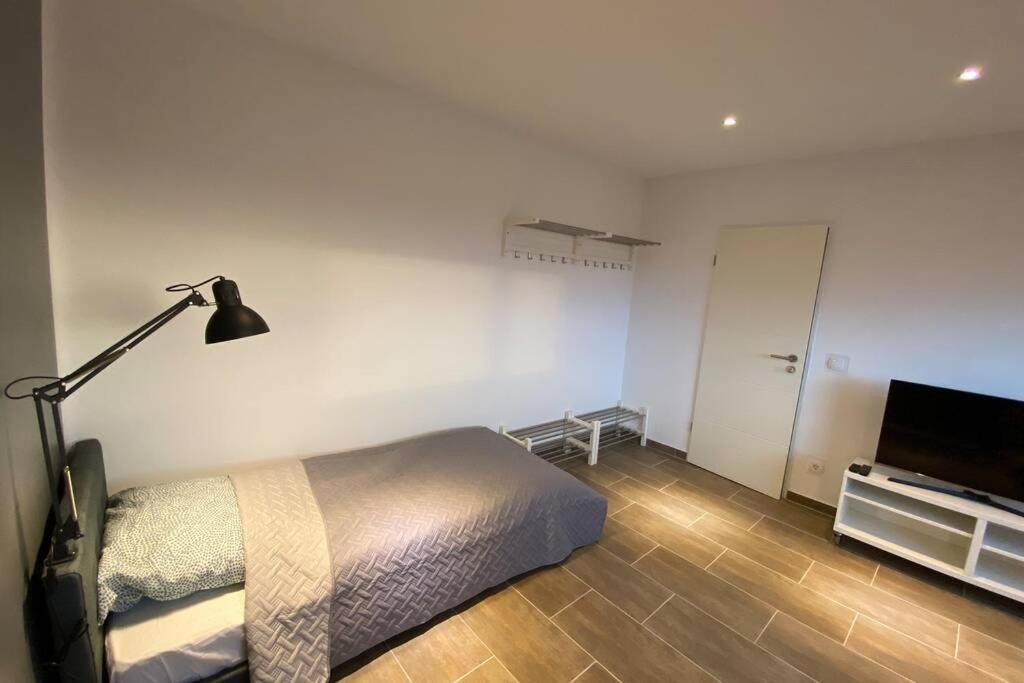 Duisburg Von Oben 3,5 Zimmer 8.Og Frisch Saniert Экстерьер фото